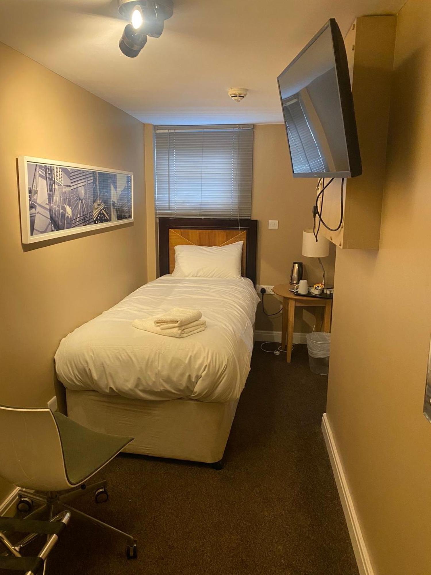 Hotel Airport & Manchester