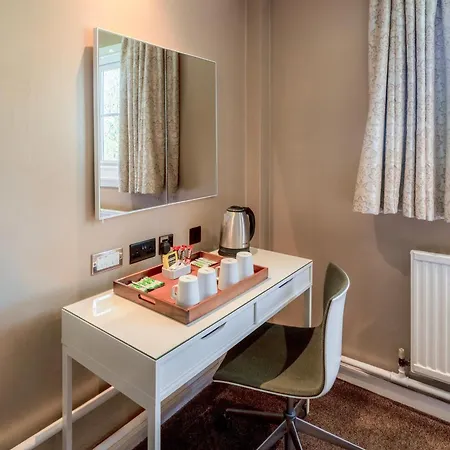 Airport Inn & Spa Manchester Wilmslow Room photo