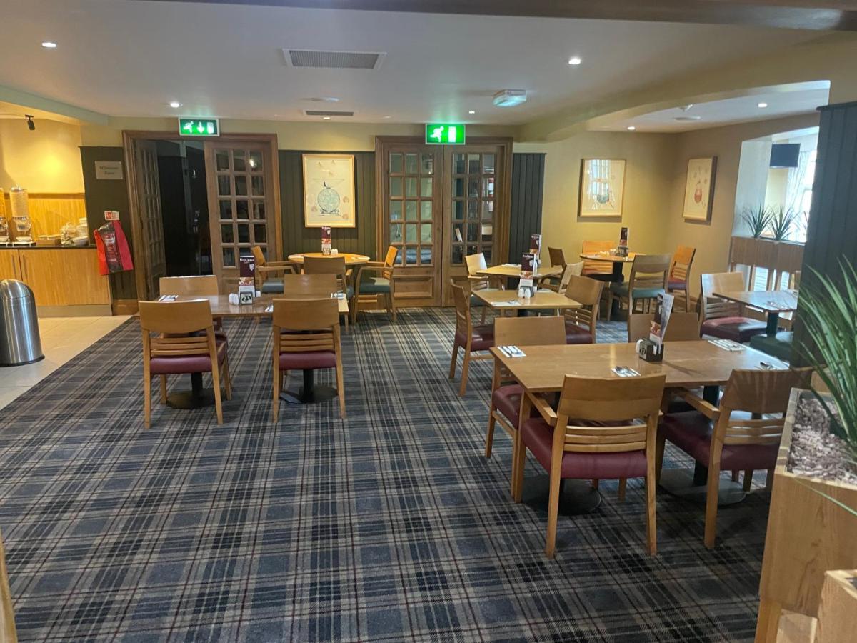 Airport & Manchester 3* Wilmslow