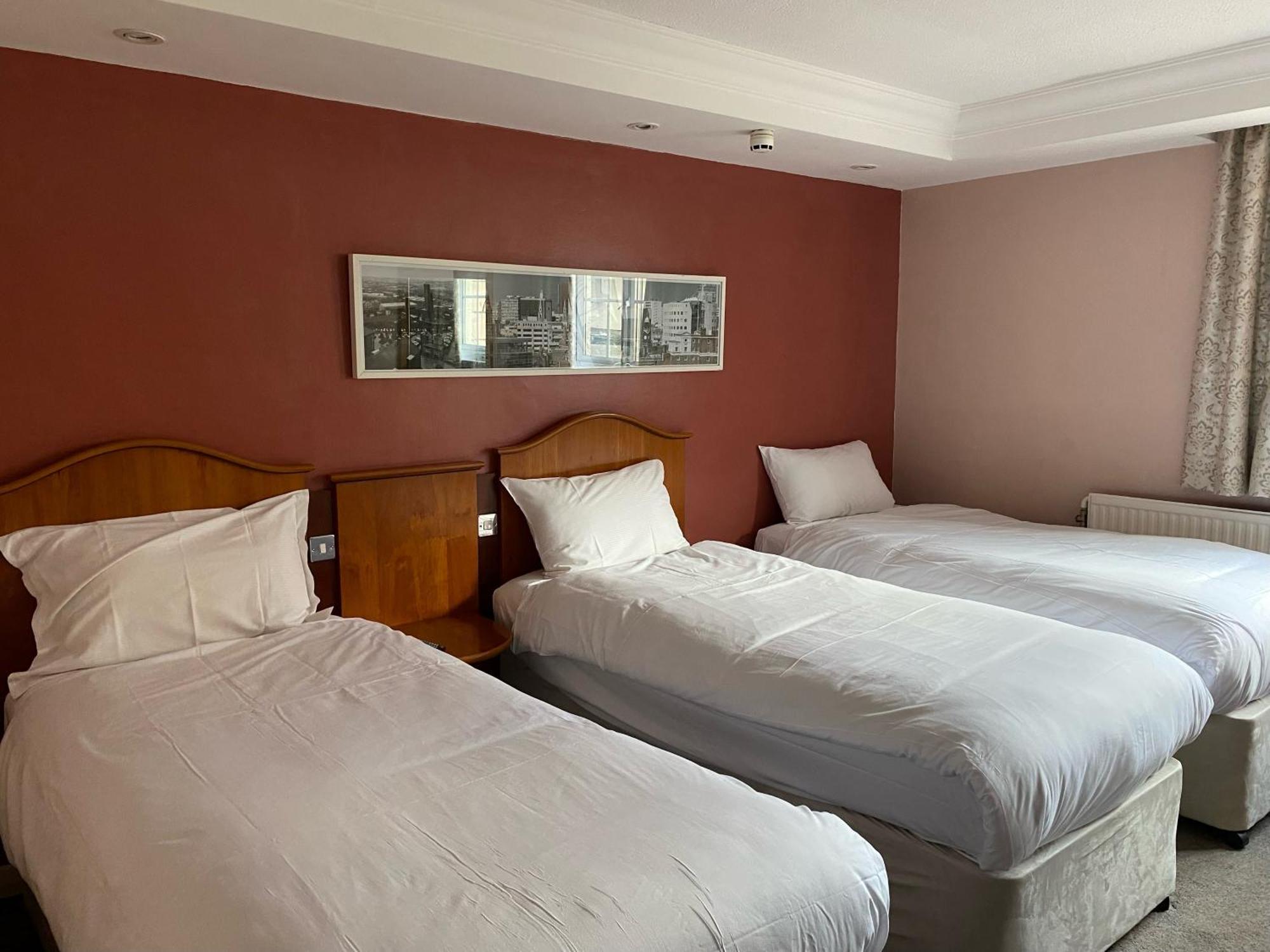 Hotel Airport & Manchester 3*