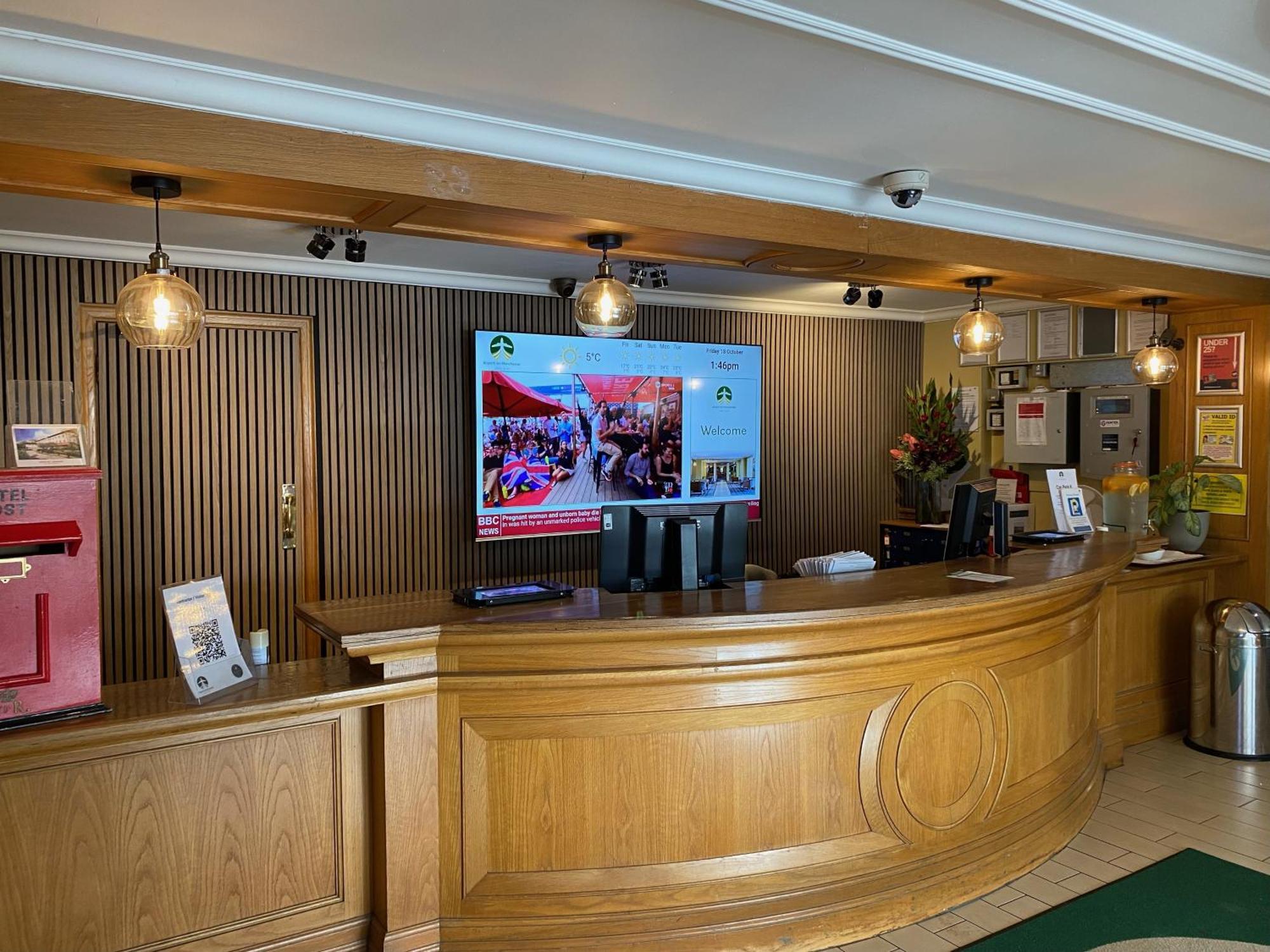 Airport & Manchester Hotel