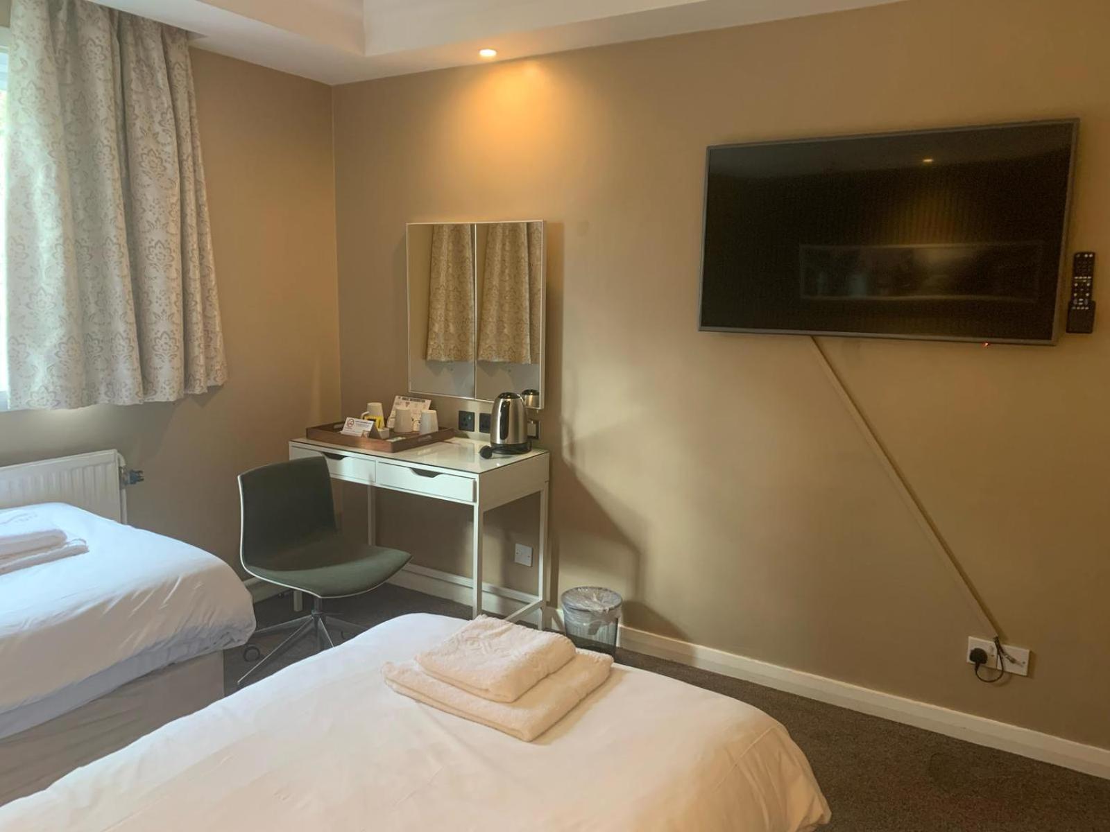 Hotel Airport & Manchester Wilmslow